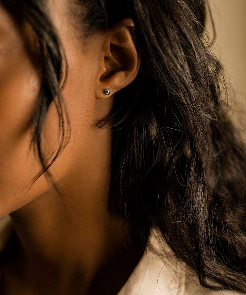 Ball Earring 4 mm -NT