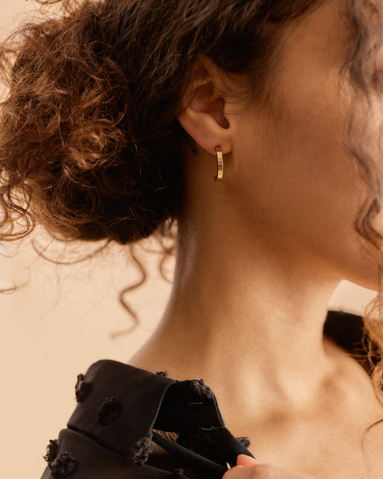 Pendant Plain Curved Earring 20 mm -GT