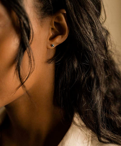 Ball Earring 4 mm -NT