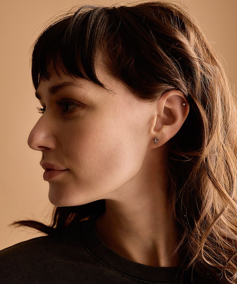 Brilliance Cross Earring -NT