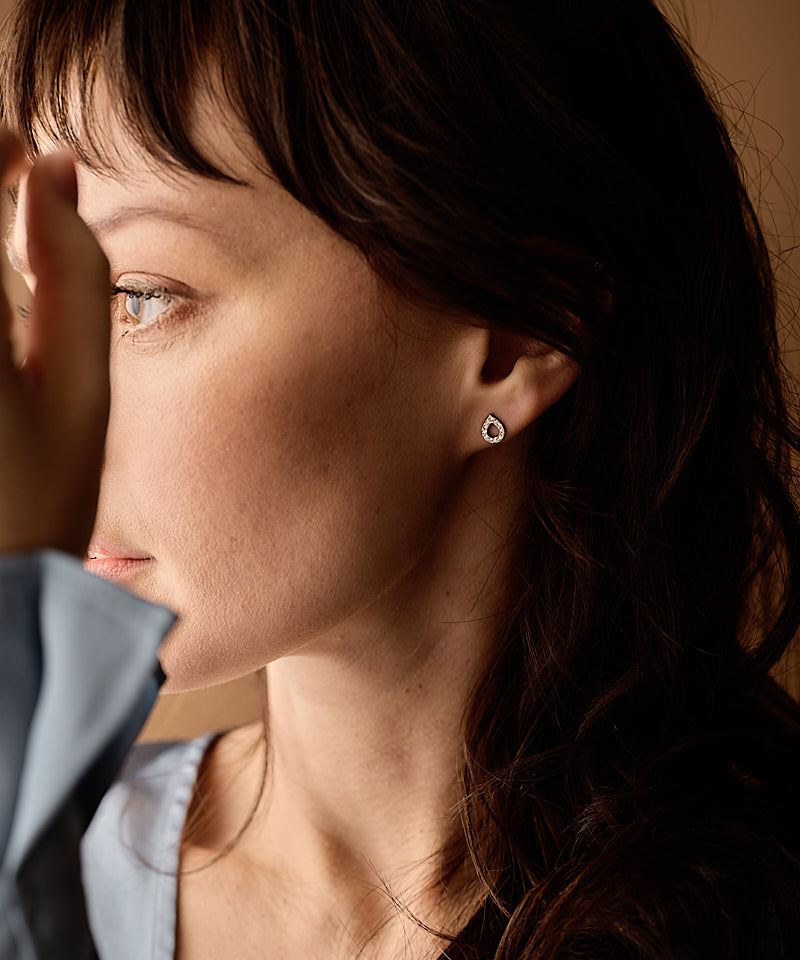 Brilliance Drop Hollow Earring -NT