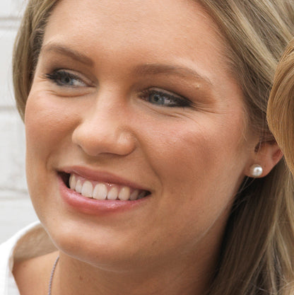 Pearl Earring 8 mm -NT