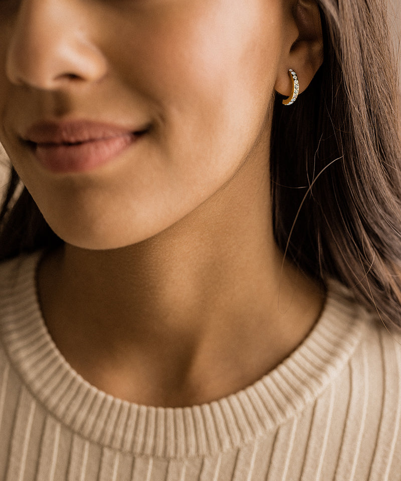 Pendant Brilliance Curved Earring 15 mm -GT