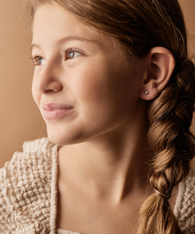 Tiffany Earring 4 mm -ST