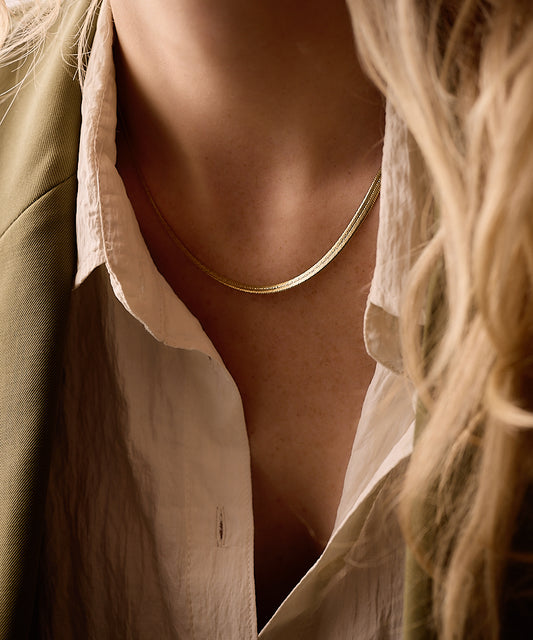 Medium Plain Necklace 40-46 cm G